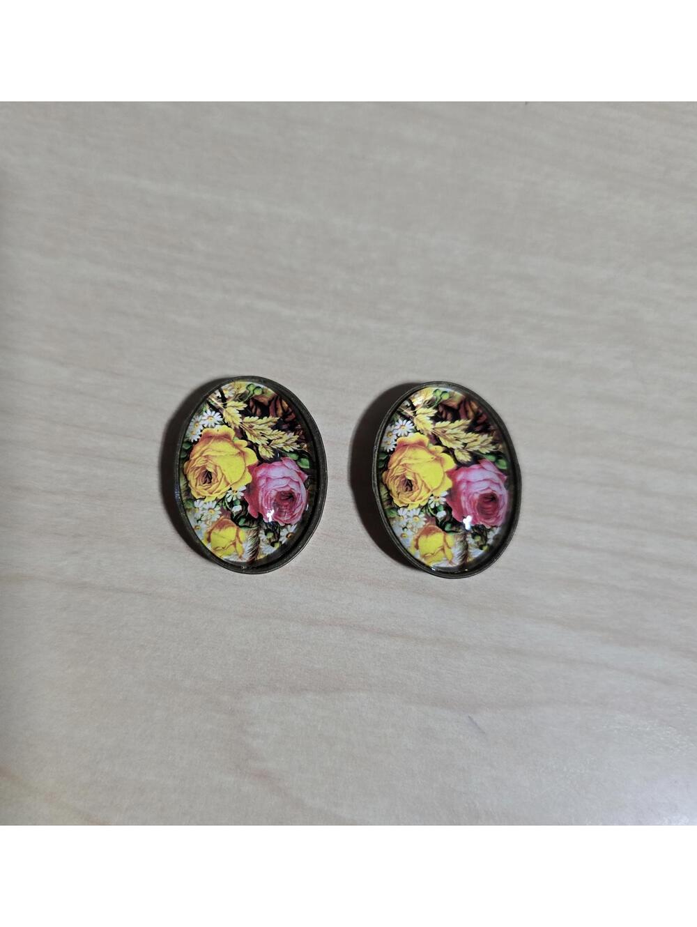 Vintage Oval Beads With Foral Design Used For Jewelry Making